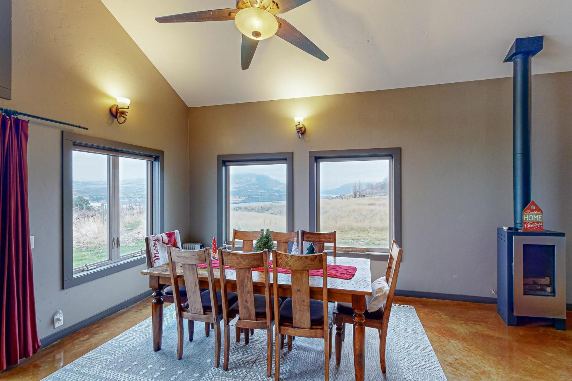 Grapevine Lodge Dallesport Bagian luar foto
